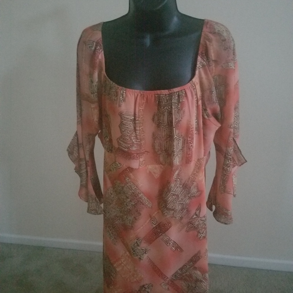 Dress - Picture 3 of 3